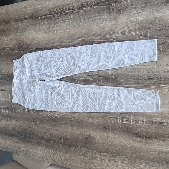 Alo Yoga Palm Springs Leaf Print High Rise Airbrush Leggings XS - Picture 3 of 11
